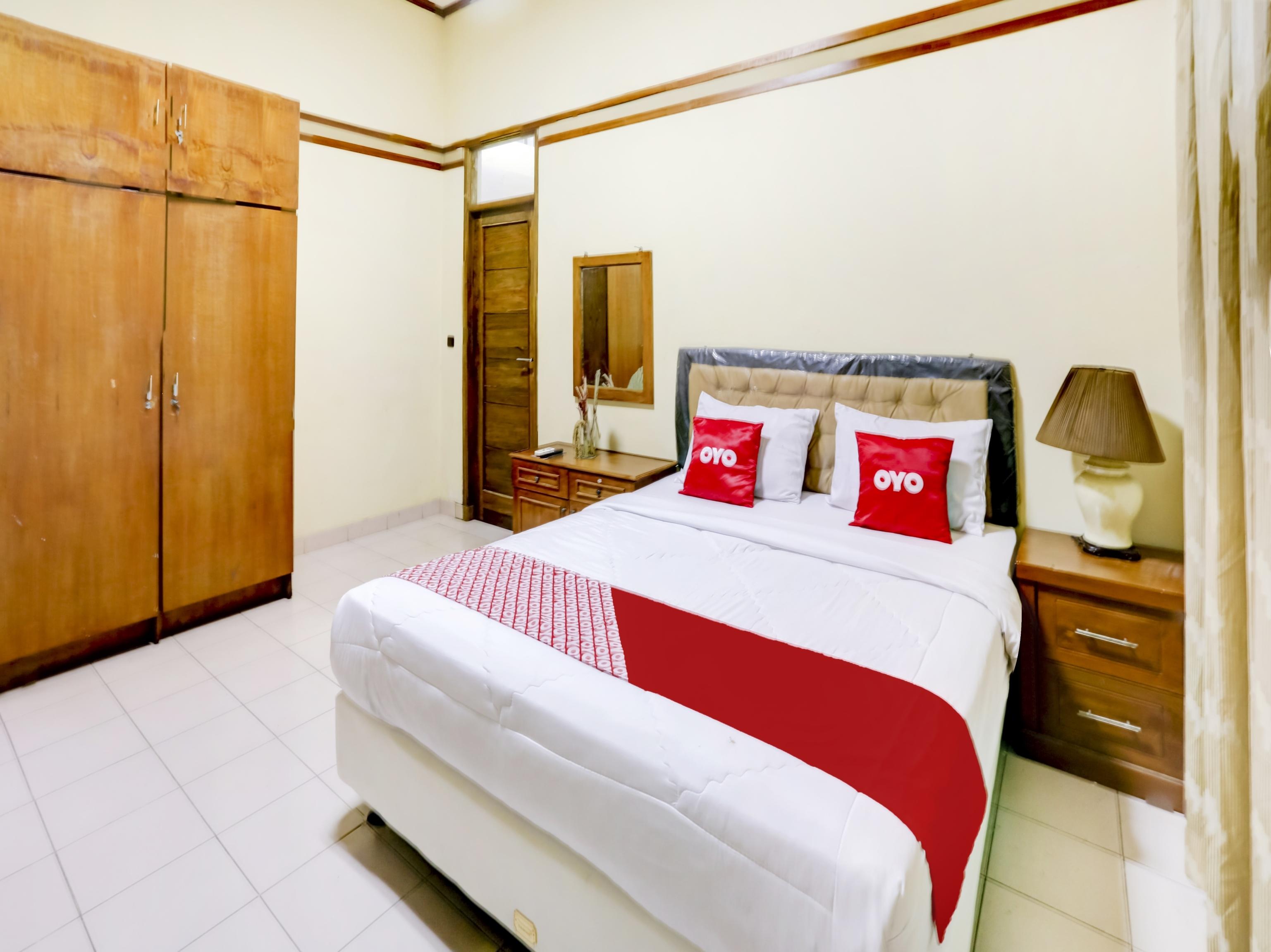 Oyo 90066 Tobana Pejaten House Jakarta Eksteriør billede