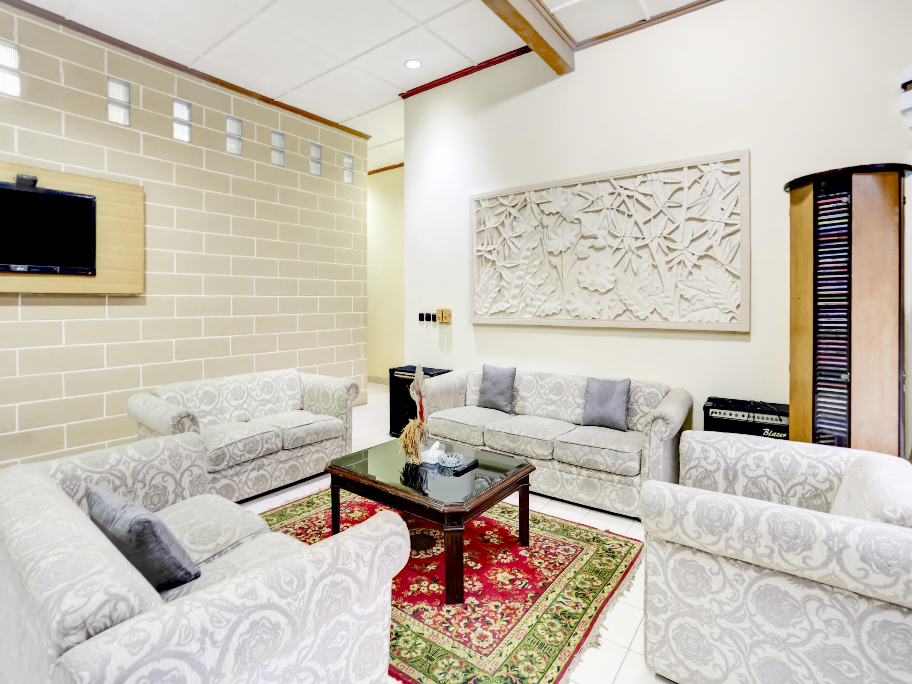 Oyo 90066 Tobana Pejaten House Jakarta Eksteriør billede